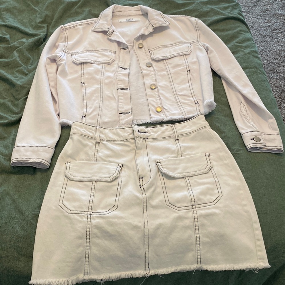 White denim zara skirt and jacket set